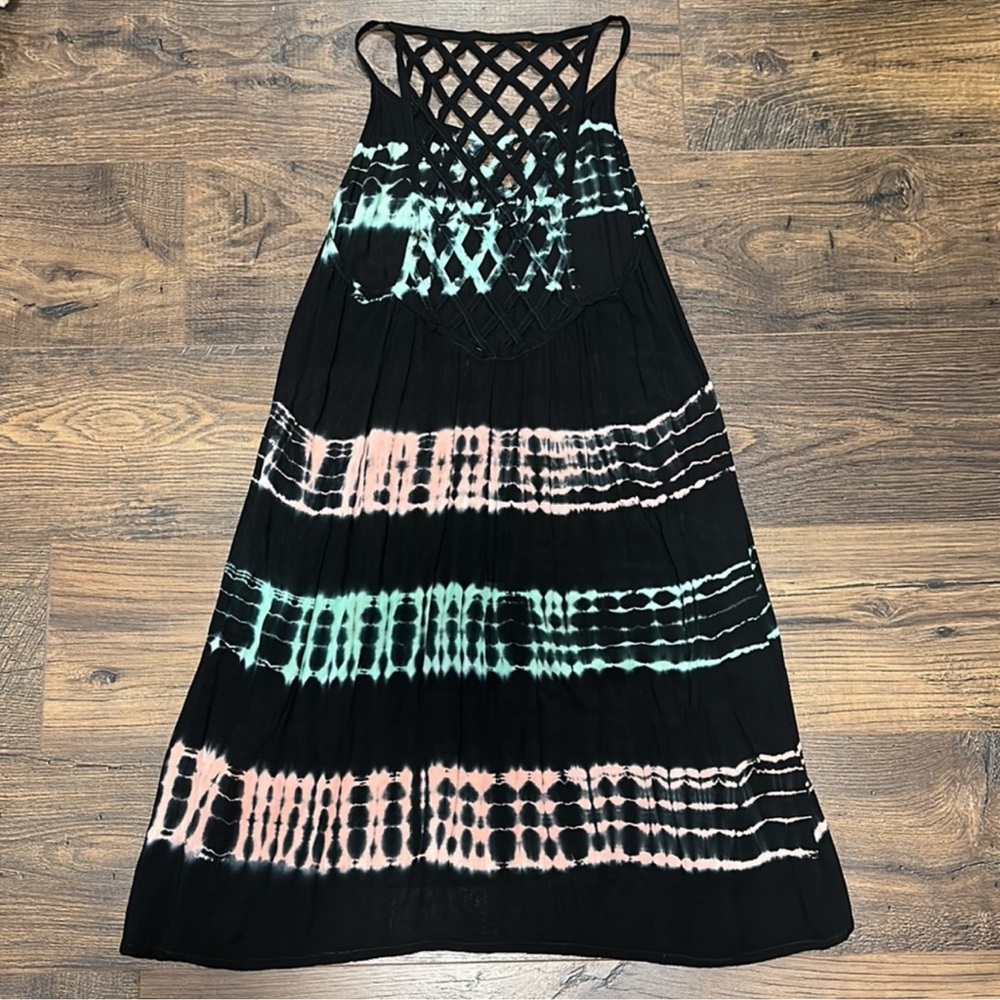 Tire Hawaii Midi Dress